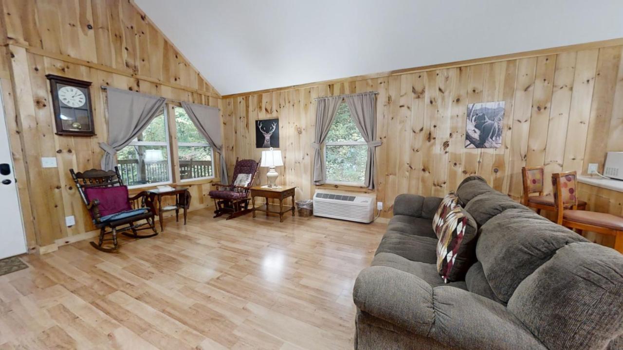 Tranquil Valley Retreat Cabin Sevierville Exterior photo
